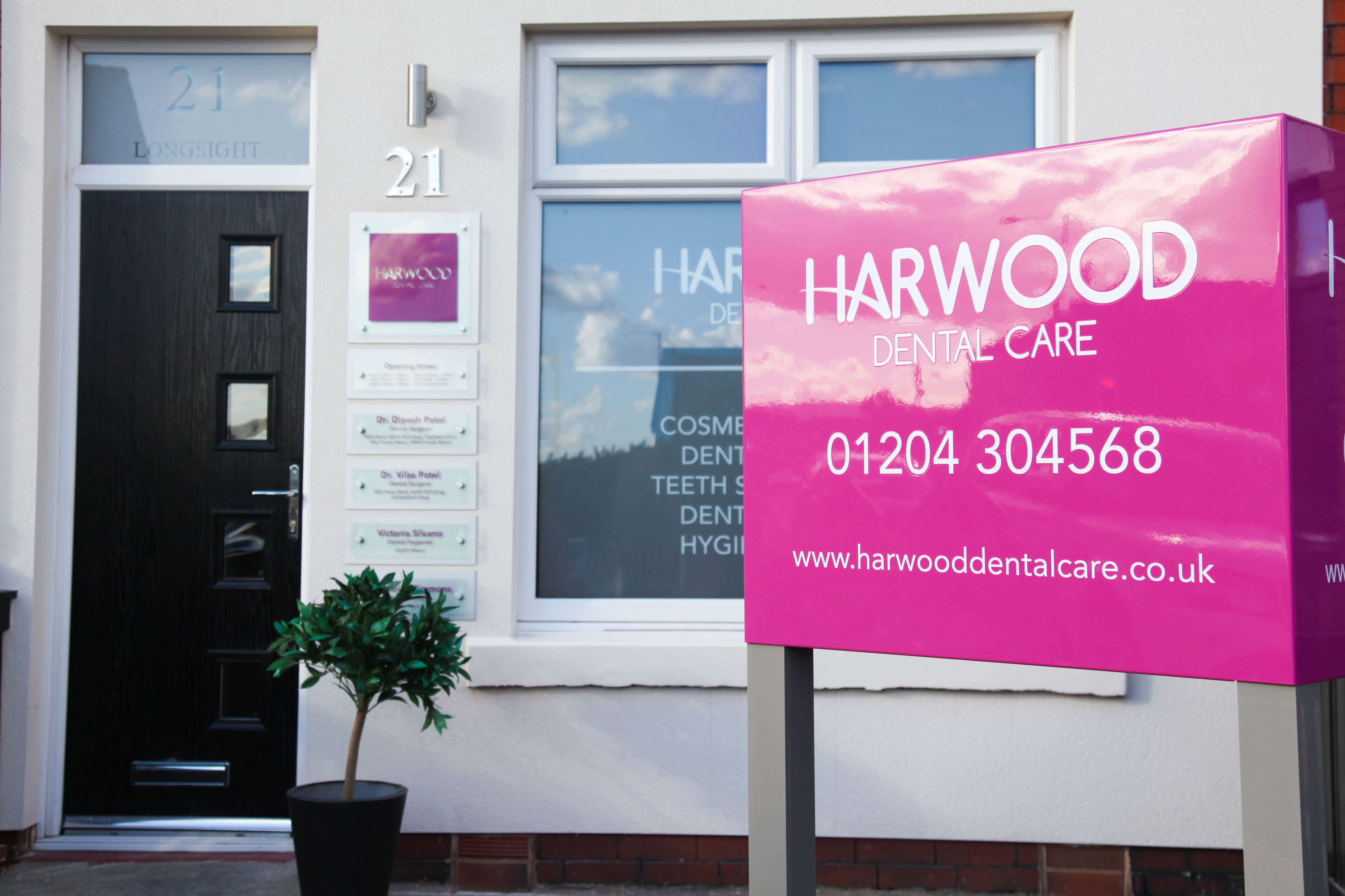 Logo of Harwood Dental Care