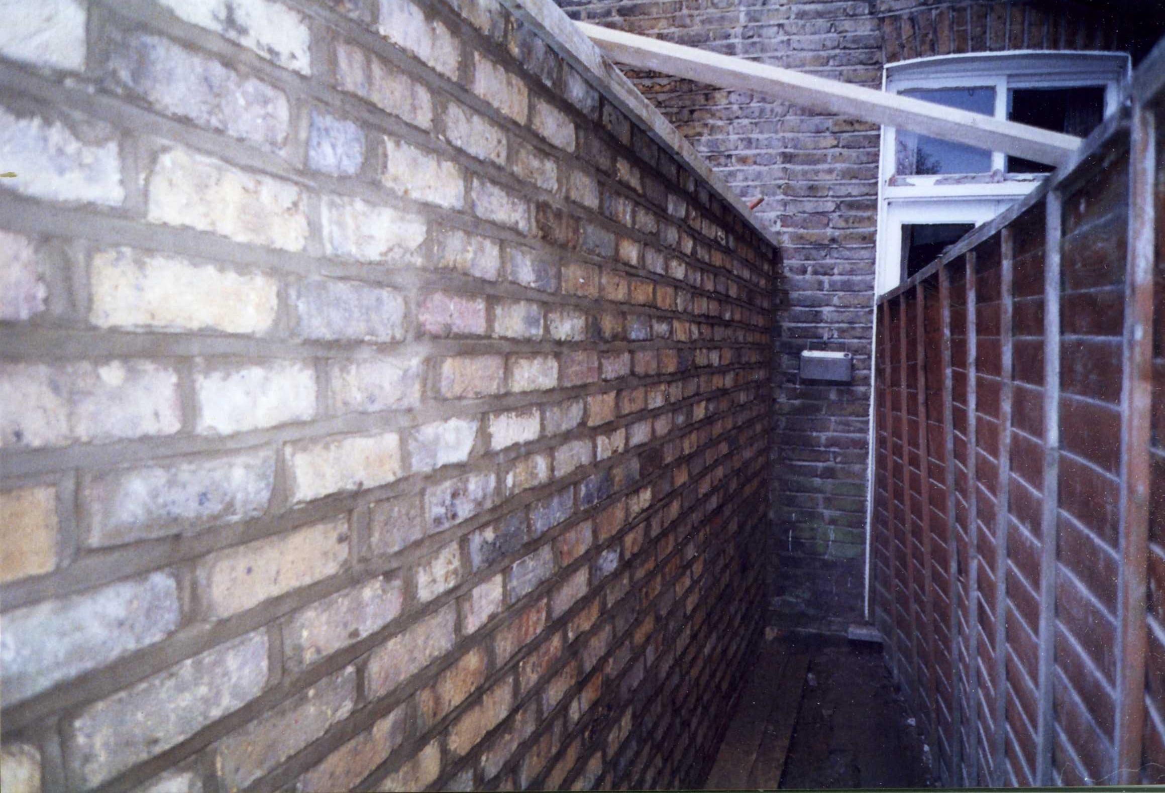 Logo of Mr Brickwork