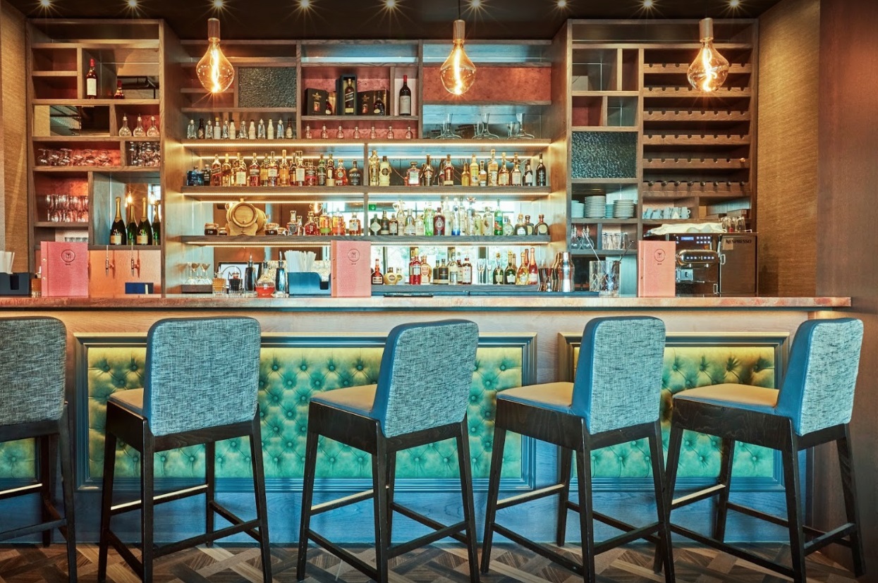 Logo of M Bar  Grill