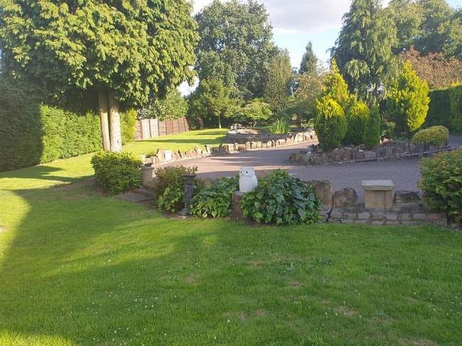 Logo of Duncan James  Gardener